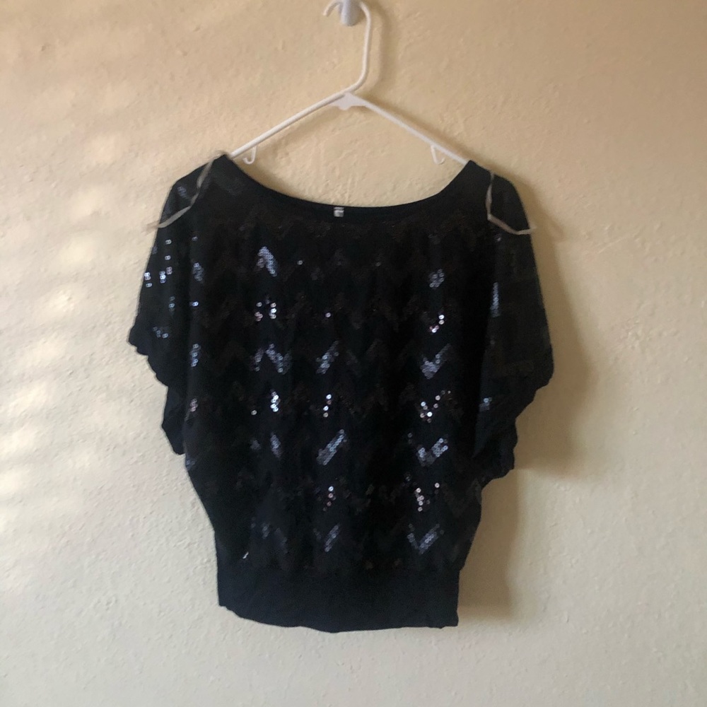 BLACK SEQUIN TOP